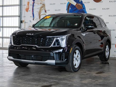 Used 2024 Kia Sorento LX image 20
