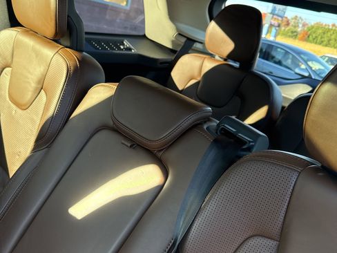 Used 2018 Volvo XC90 T6 Inscription w/ Convenience Package image 11