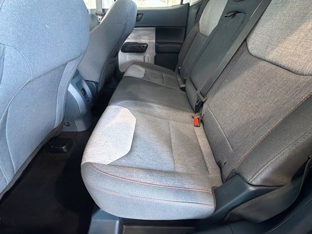 Used 2024 Ford Maverick XLT FWD image 31