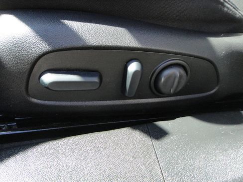 Used 2022 Chevrolet Malibu LT image 11