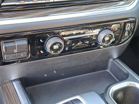 Used 2022 Chevrolet Silverado 1500 RST w/ RST All Star Premium Package image 13