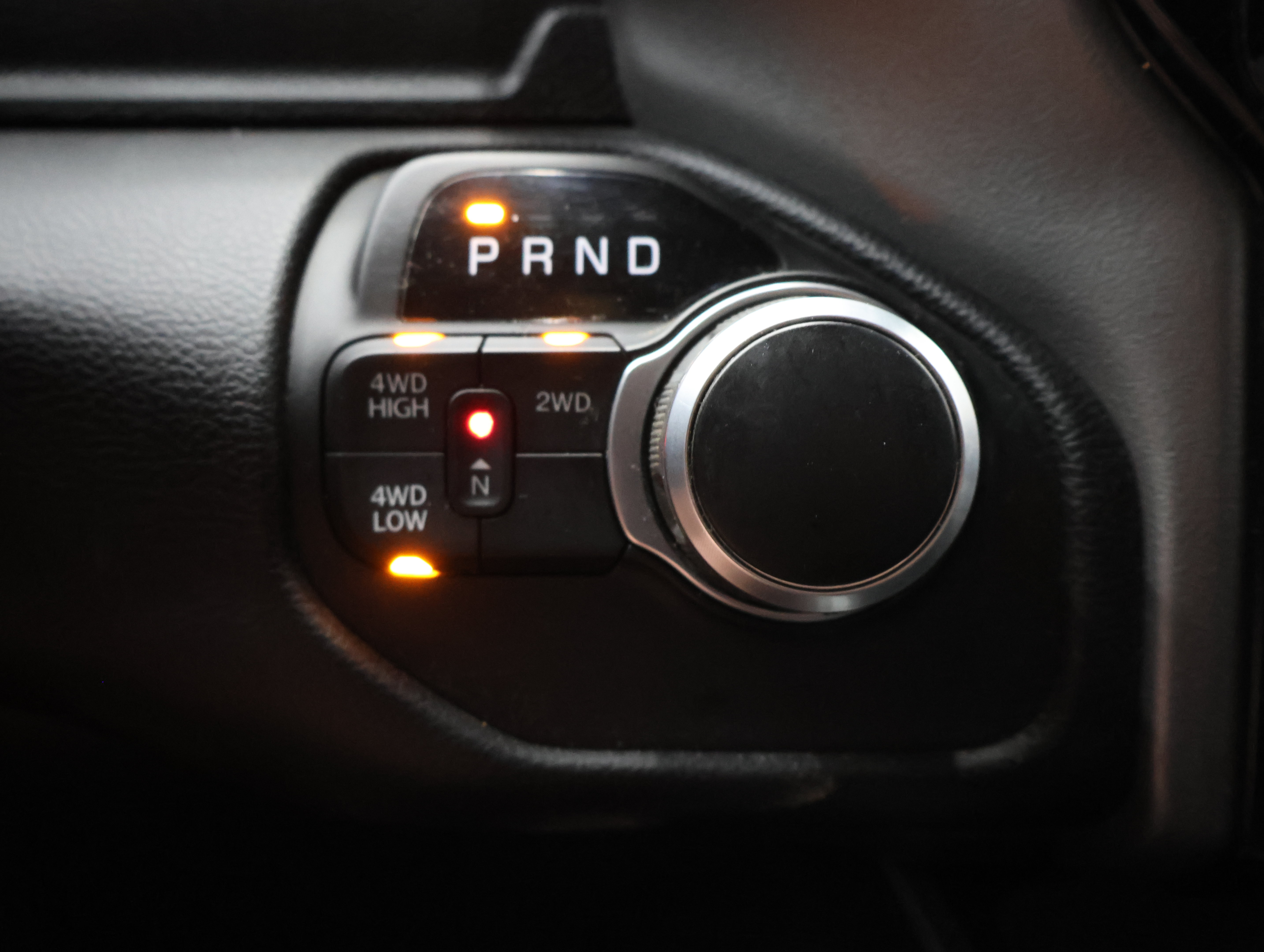 Used 2024 RAM 2500 Big Horn w/ Night Edition AWD/4WD image 38