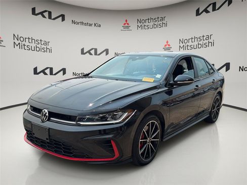 Used 2025 Volkswagen Jetta GLI Autobahn FWD image 10