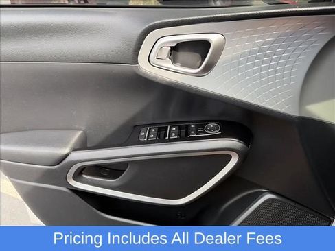 Used 2022 Kia Soul LX w/ Technology Package FWD image 23
