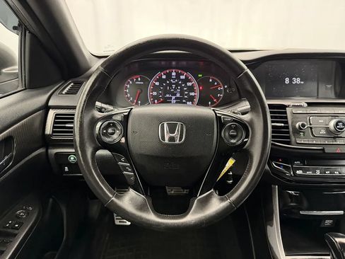 Used 2016 Honda Accord Sport image 10