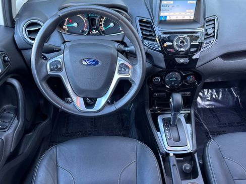 Used 2016 Ford Fiesta Titanium image 14