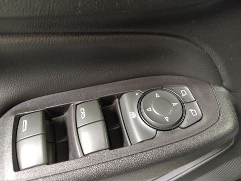 Used 2019 Chevrolet Equinox Premier FWD image 27