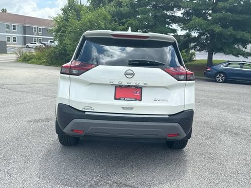 Certified 2023 Nissan Rogue SV AWD/4WD image 6