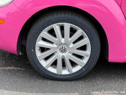 Used 2009 Volkswagen Beetle Convertible FWD image 42