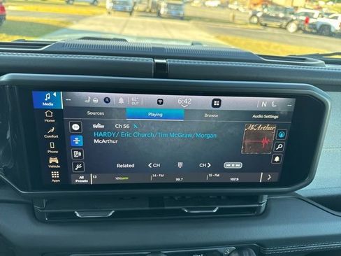 Used 2025 Jeep Wrangler Unlimited Sahara image 26