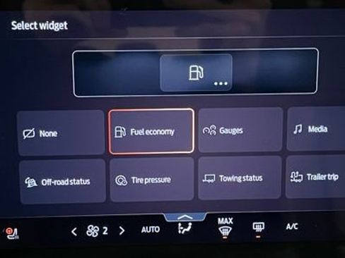 Used 2025 Ford Expedition Max Active AWD/4WD image 37