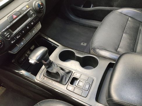 Used 2019 Kia Sorento EX image 26