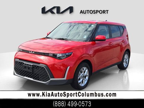 Used 2023 Kia Soul LX w/ LX Technology Package image 1