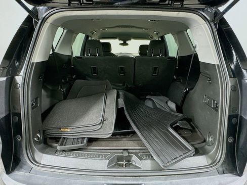 Used 2019 GMC Acadia SLE w/ LPO, Floor Liner Package image 25