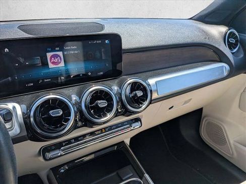 Certified 2022 Mercedes-Benz GLB 250 4MATIC image 12