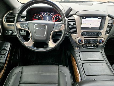 Used 2016 GMC Yukon Denali w/ Open Road Package image 10