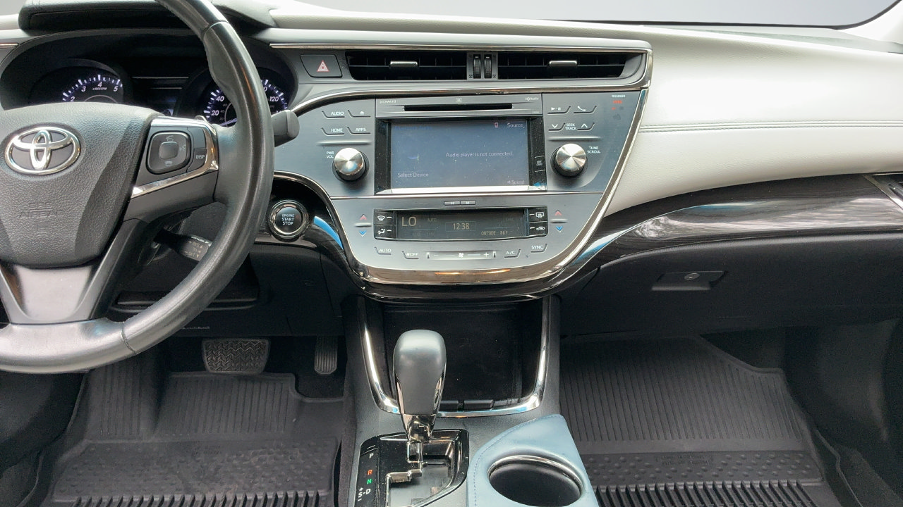 Used 2015 Toyota Avalon Limited FWD image 8