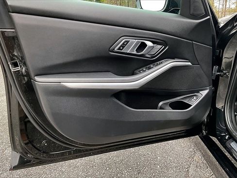 Used 2023 BMW 330i Sedan image 17