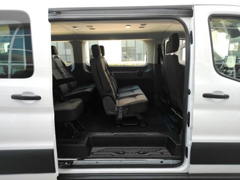 Used 2023 Ford Transit 350 XLT image 19