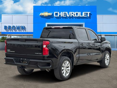 Used 2023 Chevrolet Silverado 1500 Custom RWD image 3