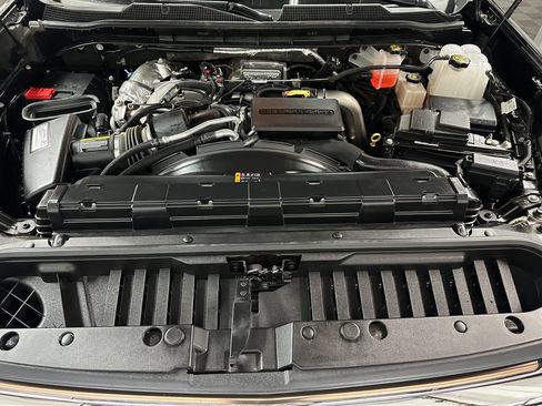 Used 2022 Chevrolet Silverado 3500 High Country AWD/4WD image 36