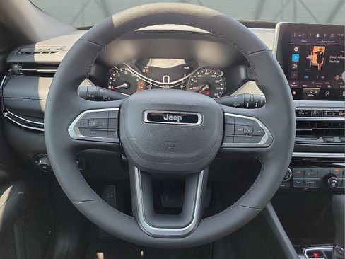 New 2026 Jeep Compass Latitude AWD/4WD image 12