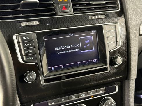 Used 2015 Volkswagen GTI SE w/ Lighting Package (SEL) image 16