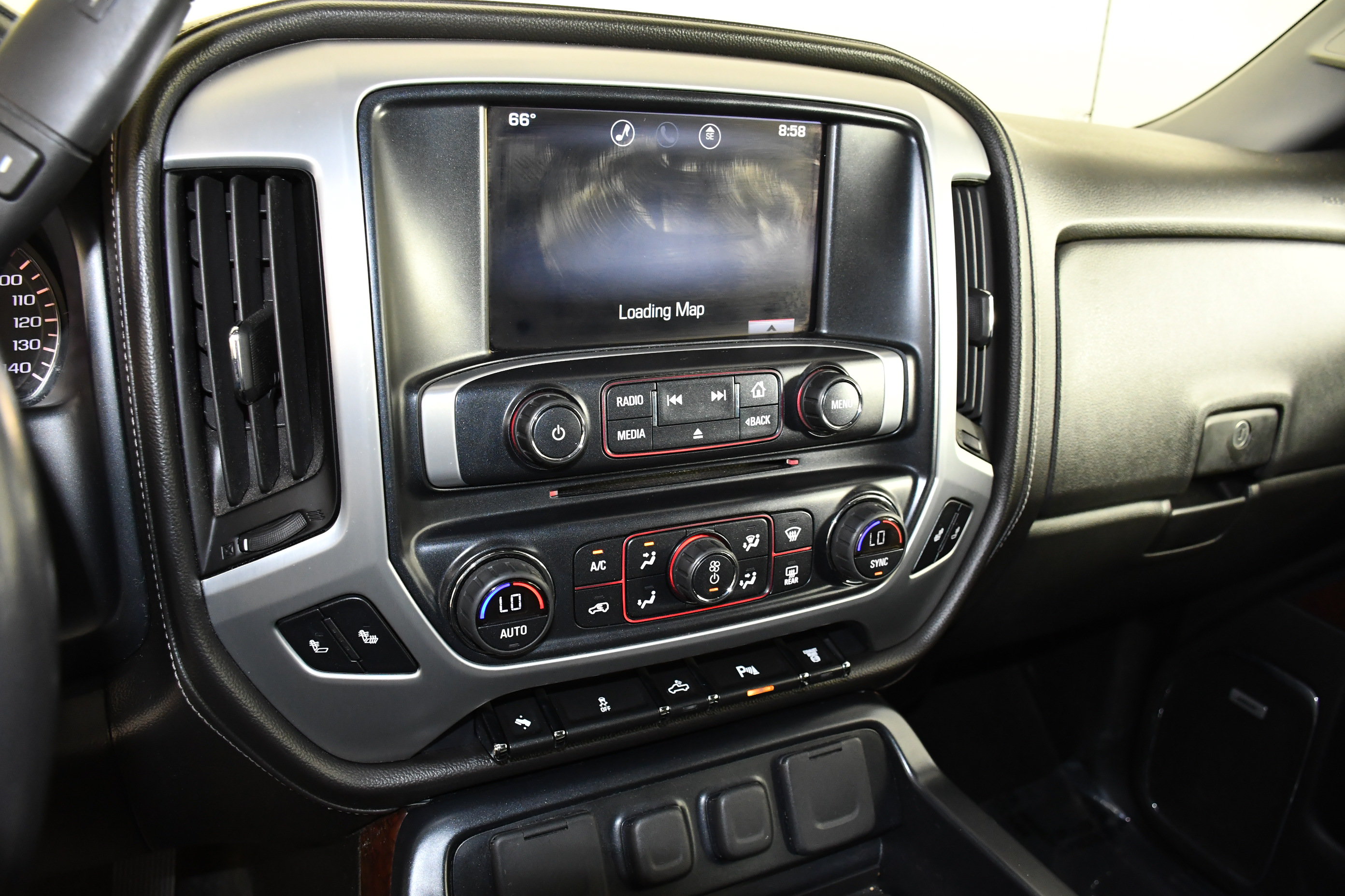 Used 2015 GMC Sierra 3500 SLT AWD/4WD image 29