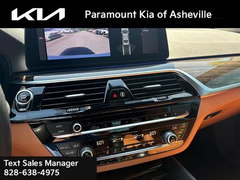 Used 2023 BMW 530i xDrive w/ Convenience Package AWD/4WD image 10
