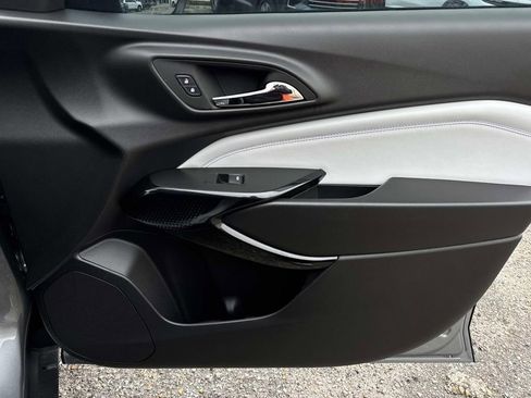 New 2026 Chevrolet Trax LT w/ Driver Confidence Package image 13