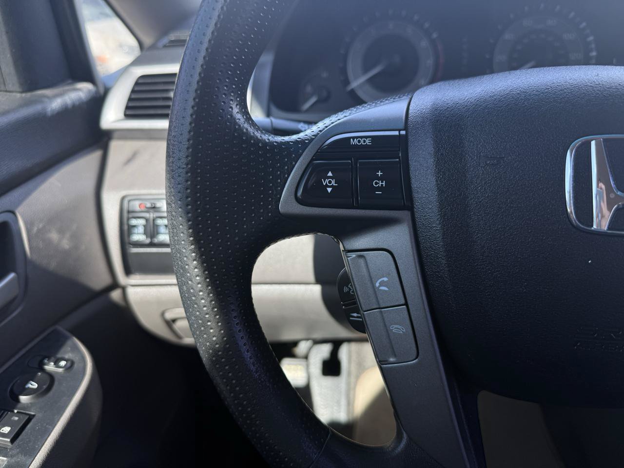 Used 2013 Honda Odyssey EX image 17