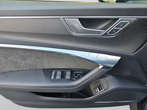 Used 2021 Audi RS 6 image 23