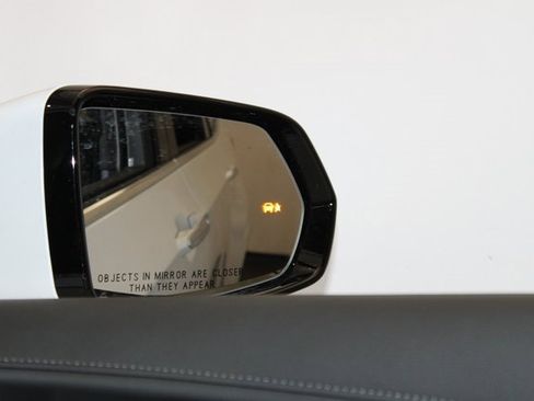 New 2025 Cadillac XT6 Premium Luxury image 25