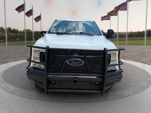 Used 2022 Ford F250 XL w/ Power Equipment Group AWD/4WD image 11