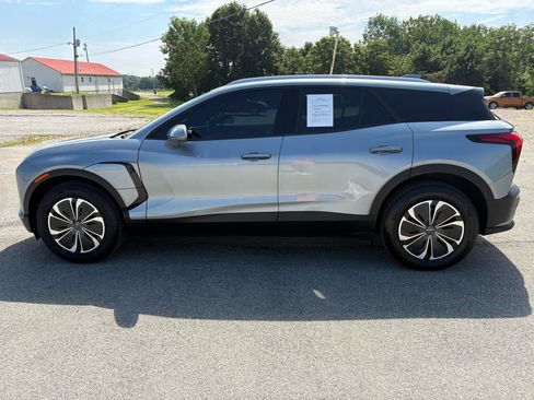 Used 2024 Chevrolet Blazer EV LT AWD/4WD image 6