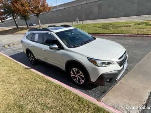 Used 2020 Subaru Outback Touring w/ Popular Package #2 image 11