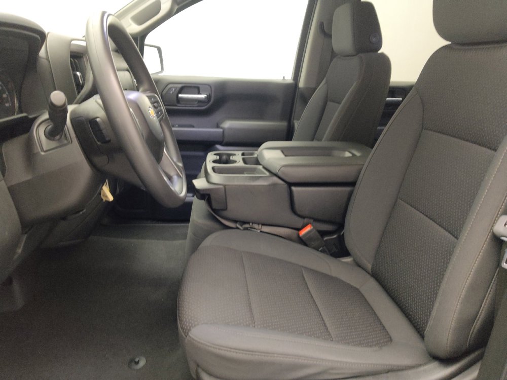 Used 2022 Chevrolet Silverado 1500 Custom w/ Safety Confidence Package RWD image 17