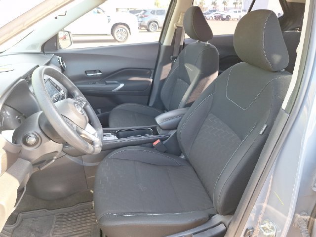 Used 2024 Nissan Kicks SV FWD image 9