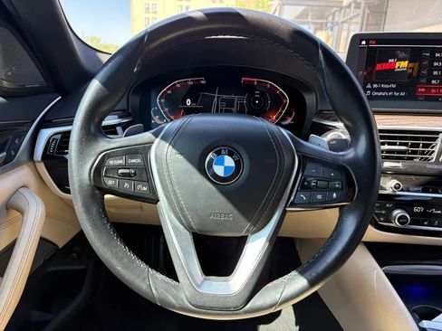 Used 2021 BMW 530i xDrive w/ Premium Package AWD/4WD image 15