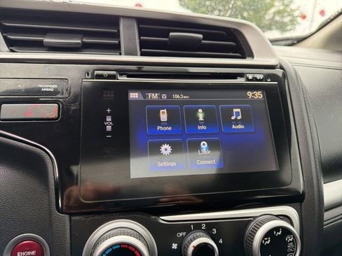Used 2016 Honda Fit EX image 11