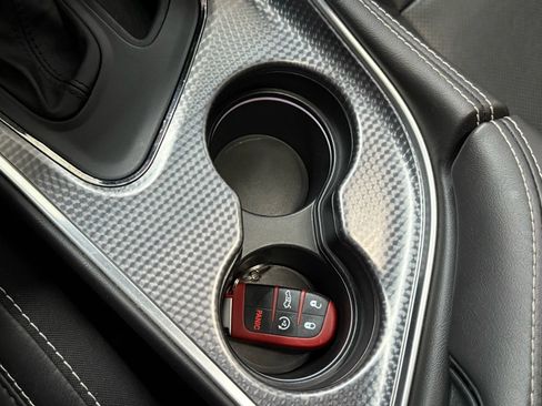 Used 2019 Dodge Challenger SRT Hellcat Redeye image 32