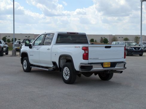 Used 2025 Chevrolet Silverado 2500 LT w/ Convenience Package image 5