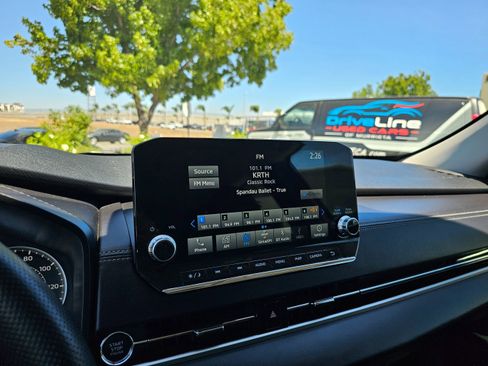 Used 2024 Mitsubishi Outlander SE image 36