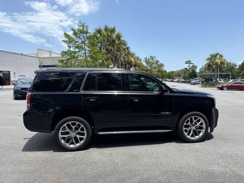 Used 2019 GMC Yukon SLT AWD/4WD image 3