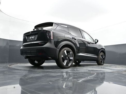 New 2025 Nissan Kicks SR image 31