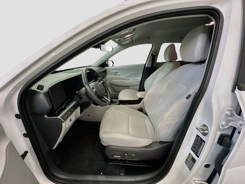 Used 2025 Hyundai Kona SEL AWD/4WD image 13