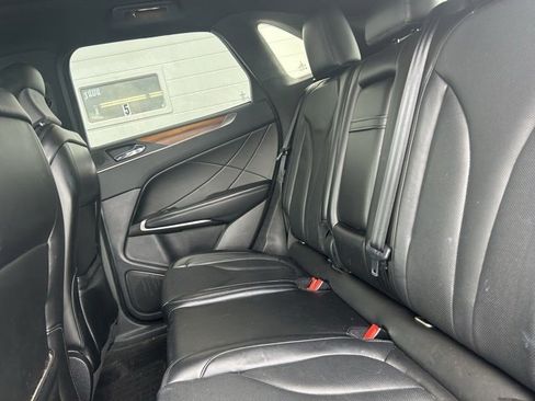 Used 2019 Lincoln MKC Reserve w/ MKC Climate Package image 9
