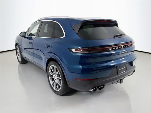 New 2025 Porsche Cayenne S image 3