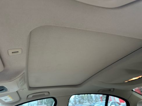 Used 2011 BMW 528i Sedan image 23