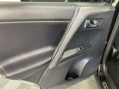 Used 2017 Toyota RAV4 SE AWD/4WD image 26
